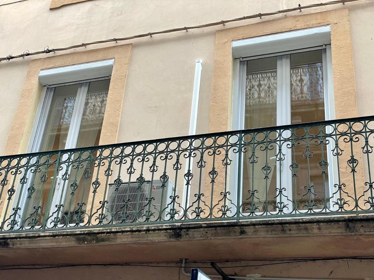 Le Casimir - Superbe T3 En Plein Centre Ville Renove Avec Gout - Wifi Beziers Exterior photo