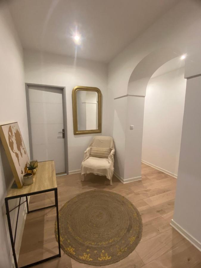 Le Casimir - Superbe T3 En Plein Centre Ville Renove Avec Gout - Wifi Beziers Exterior photo